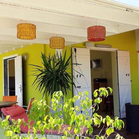 Mini-Villa Entre Montagne Et Mer Goyave Buitenkant foto
